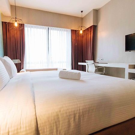 Maxx Hotel Makati City Екстер'єр фото